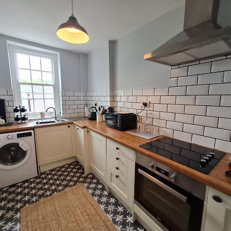 Picturesque 2 Bedroom Miners Cottage Near Bike Park Wales & Brecon Beacons Merthyr Tydfil Exterior photo
